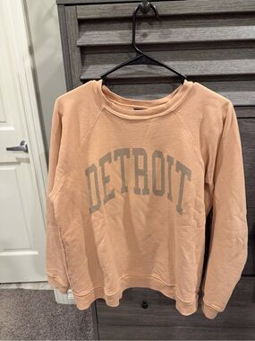 Retrobrand Los Angeles Peach Sweatshirt Label Detail